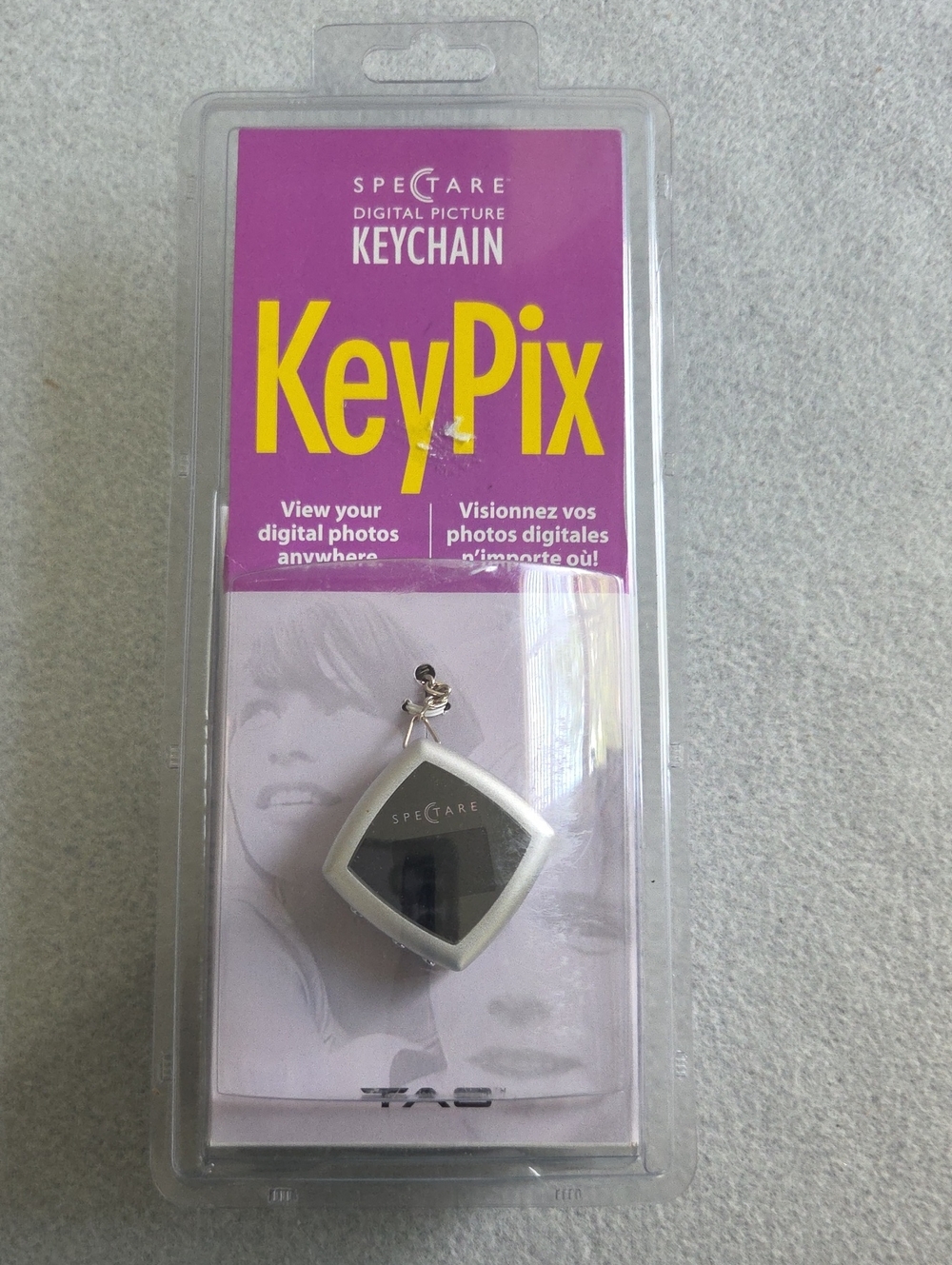 KeyPix Digital Picture Keychain - Silver